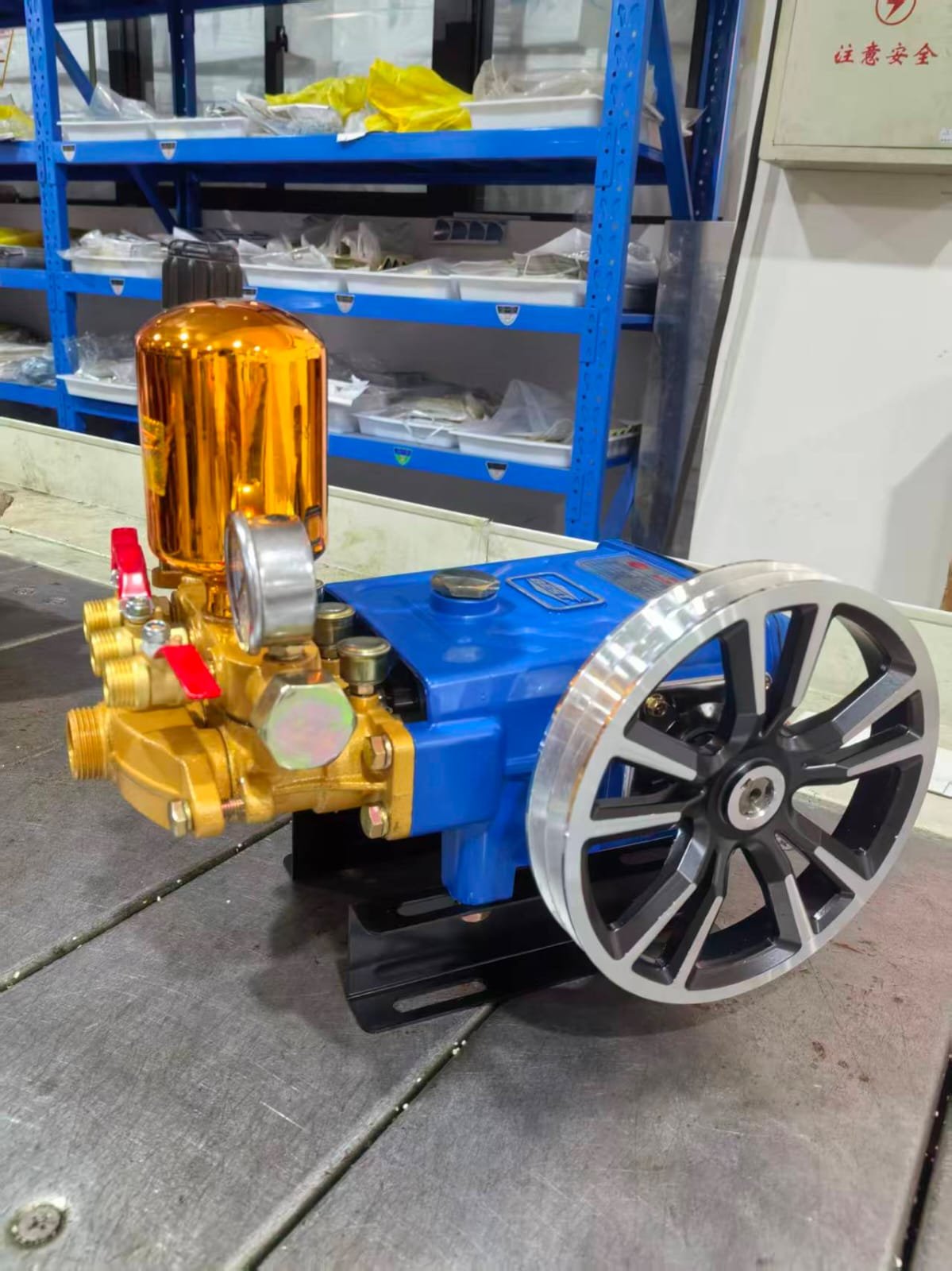 Automatic Tyre Changer